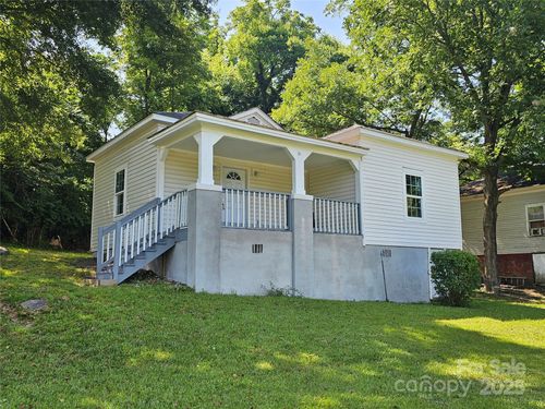 31 Poplar St, Great Falls, SC, 29055-1830 | Card Image