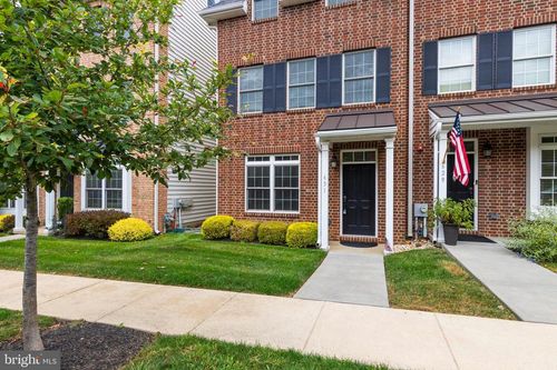 631 Magnolia Ct, KENNETT SQUARE, PA, 19348-3269 | Card Image