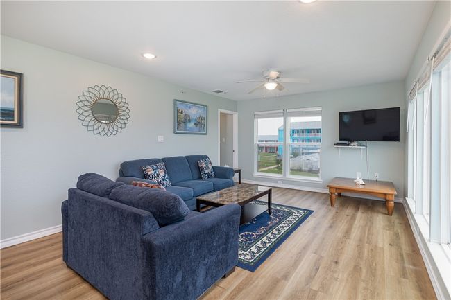602 - 800 Beach Access Road 1 A, Condo with 3 bedrooms, 2 bathrooms and null parking in Port Aransas TX | Image 5