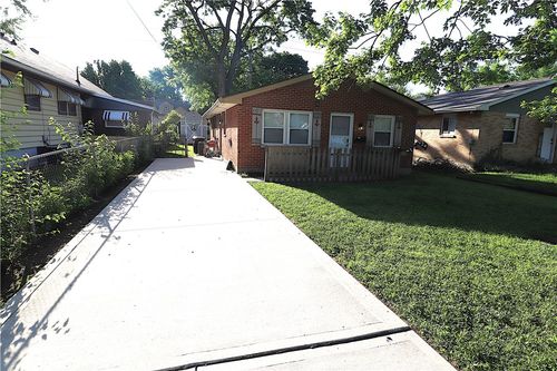 2750 Winton Drive, Kettering, OH, 45419 | Card Image