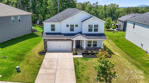4046 Armstrong Farm Dr, Belmont, NC, 28012-9668 | Card Image