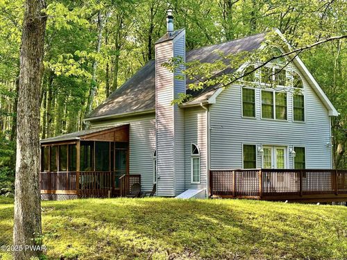 121 Canterbrook Dr, Hawley, PA, 18428 | Card Image