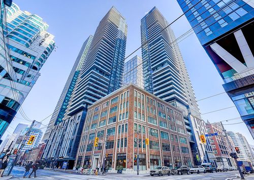 702-115 Blue Jays Way, Toronto, ON, M5V0N4 | Card Image