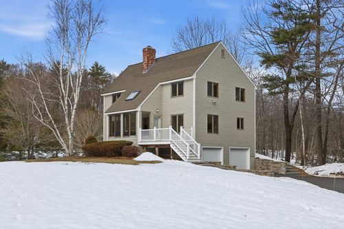 10 Laurel Ln, Groton, MA, 01450-2219 | Card Image