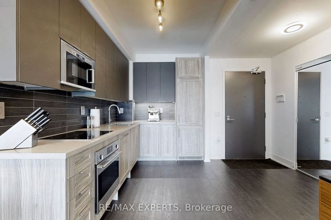 1901 - 2916 Highway 7, Condo with 1 bedrooms, 2 bathrooms and null parking in Vaughan ON | Image 18