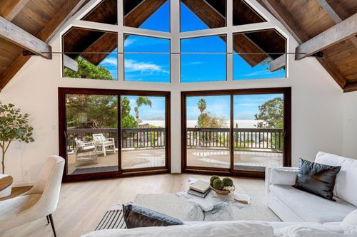 1365 W L Street, Benicia, CA, 94510 | Card Image