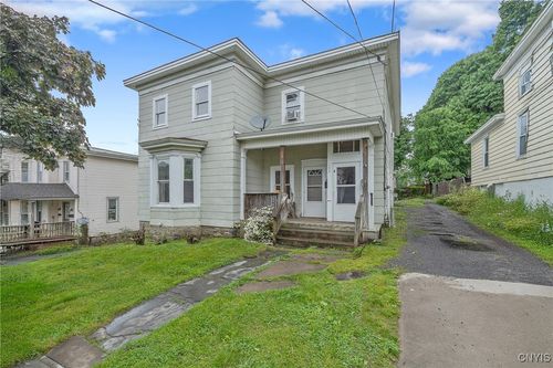 103 E 7th St, Oswego, NY, 13126-2733 | Card Image