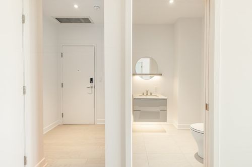 127-505 Rue De L'Escale, Brossard, QC, J4Z0T3 | Card Image