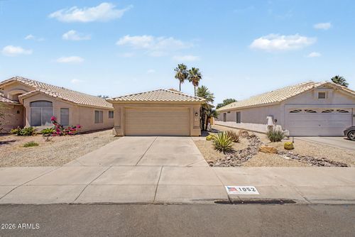 1052 N Bogle Ave, Chandler, AZ, 85225-1702 | Card Image