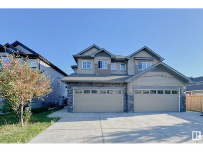 2315 22 Ave Nw, Home with 4 bedrooms, 4 bathrooms and null parking in Edmonton AB | Image 3