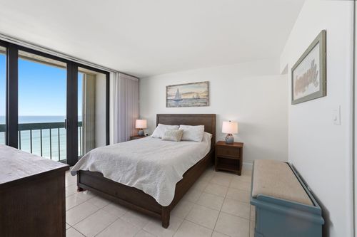 apt-909-9940 S Ocean Dr, Jensen Beach, FL, 34957-2404 | Card Image