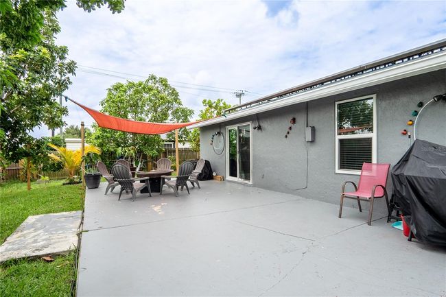 1244 Grandview Cir, House other with 3 bedrooms, 2 bathrooms and null parking in Royal Palm Beach FL | Image 19