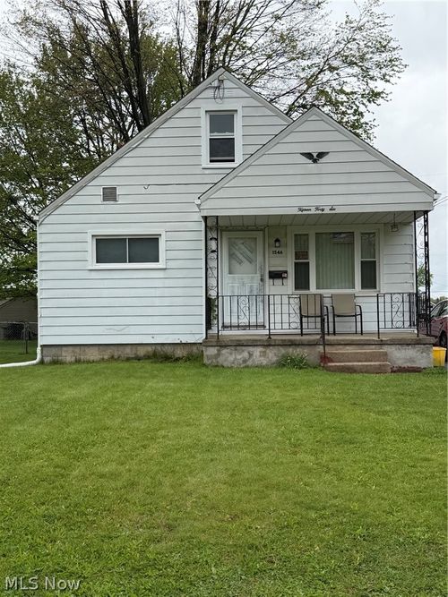 1546 Meadowbrook Ave, Youngstown, OH, 44514-1157 | Card Image