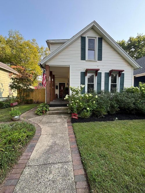 142 Lake St, Lancaster, OH, 43130-2501 | Card Image