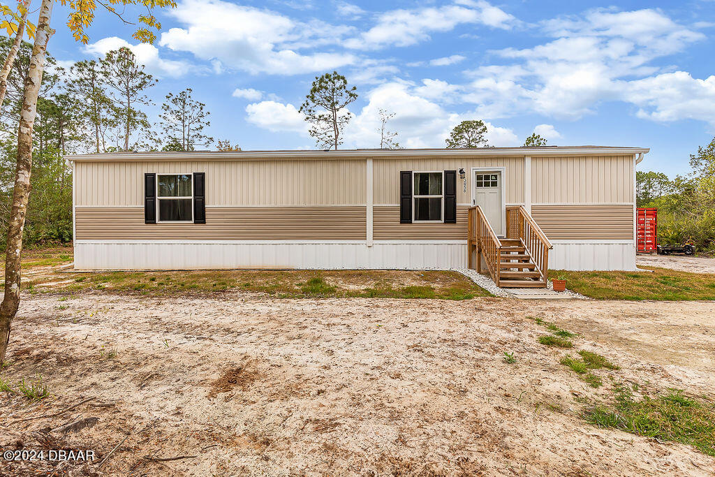 Pineapple St, Bunnell, FL 32110