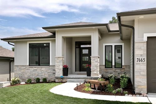 7665 N 166th Ave, Bennington, NE, 68007-2858 | Card Image