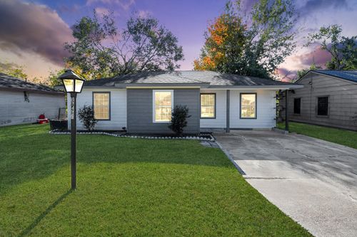 3926 Florinda St, Houston, TX, 77021-4018 | Card Image