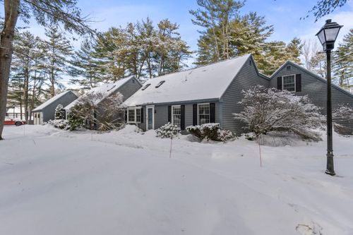 20-20 Ward Circle, Brunswick, ME, 04011 | Card Image