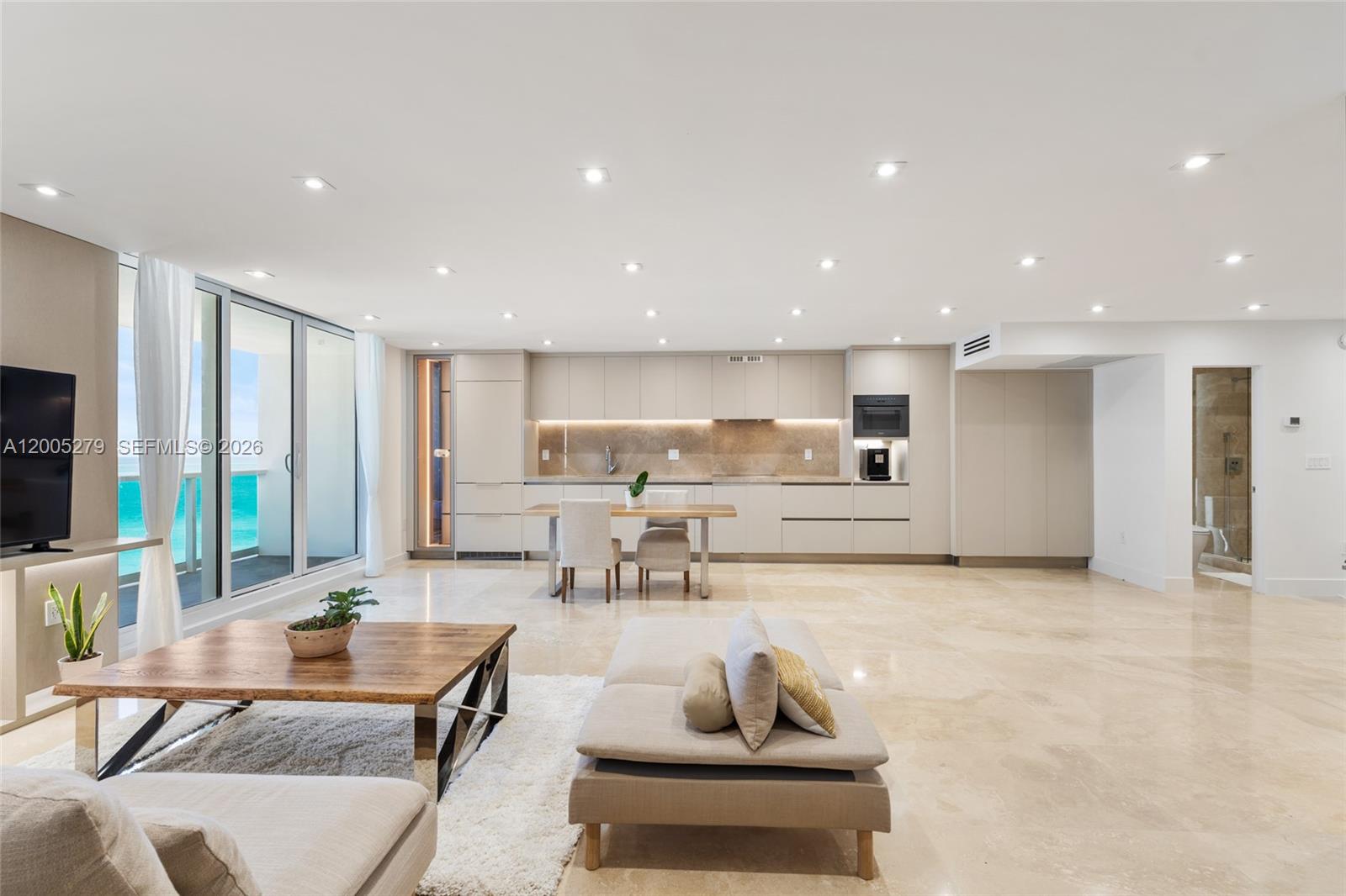 Residential Lease in Miami Beach