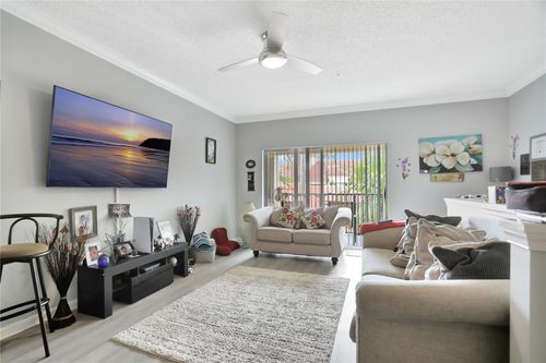 apt-305-5840 W Sample Rd, Coral Springs, FL, 33067-3243 | Card Image