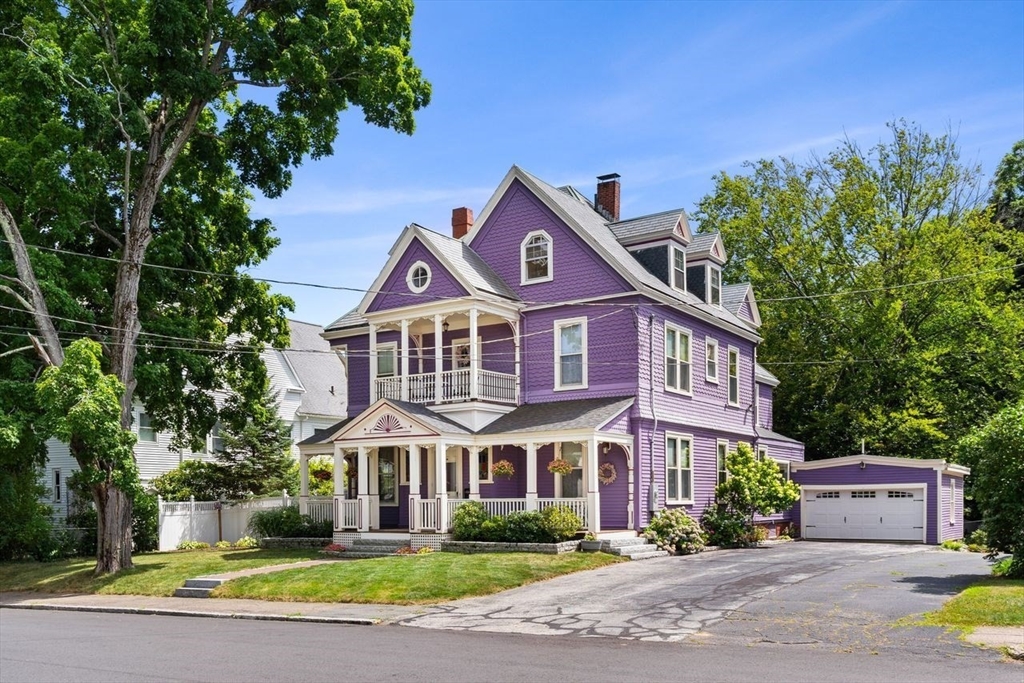 Arlington St, Haverhill, MA 01830