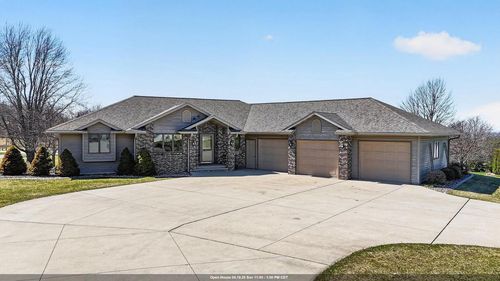 W3835 Stoneridge Drive, TAYCHEEDAH, WI, 54937 | Card Image