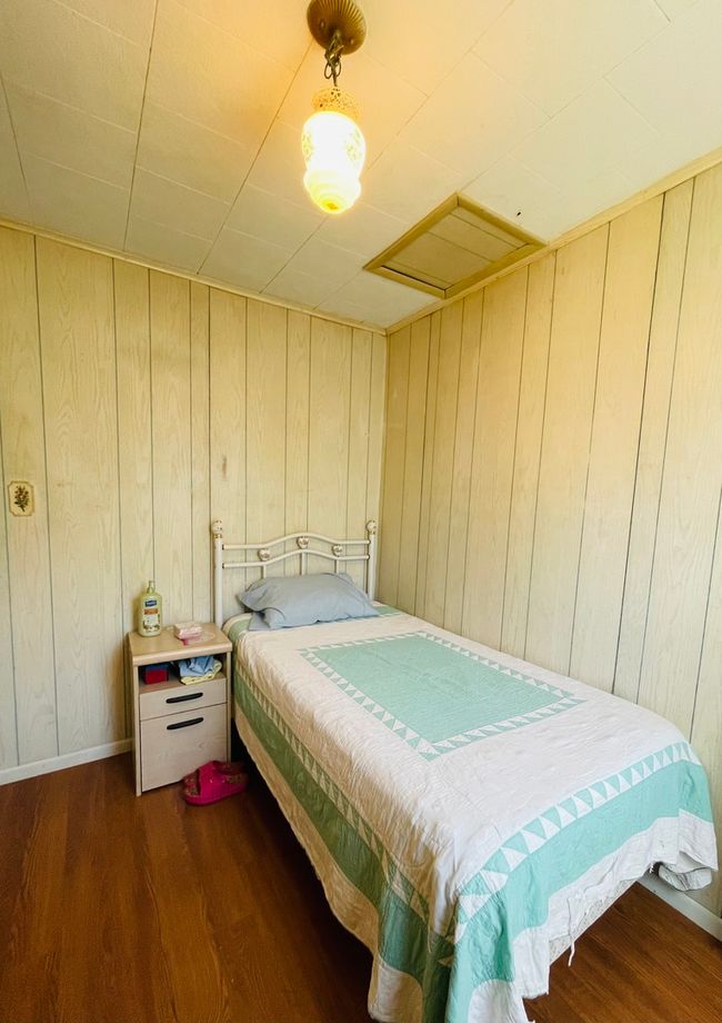 1215 E Main St, House other with 3 bedrooms, 1 bathrooms and 12 parking in Streator IL | Image 15
