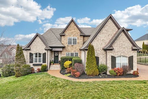 1546 Hunt Club Blvd, Gallatin, TN, 37066-6036 | Card Image