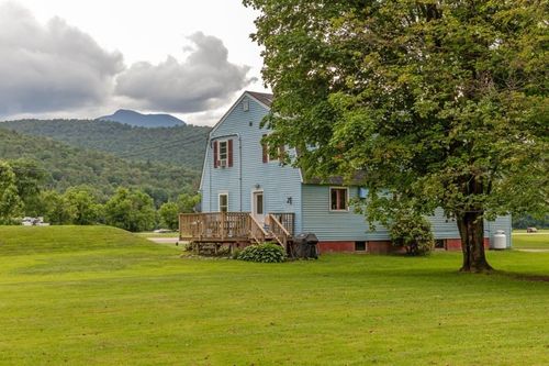 1756 Us Route 2, Waterbury, VT, 05676-9243 | Card Image