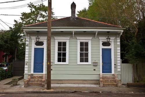 a2-1126 Erato St, New Orleans, LA, 70130-4216 | Card Image