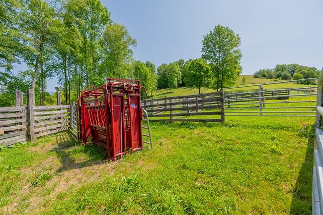 688 Gibson Knob Rd, Home with 0 bedrooms, 0 bathrooms and null parking in Laurel Fork VA | Image 54