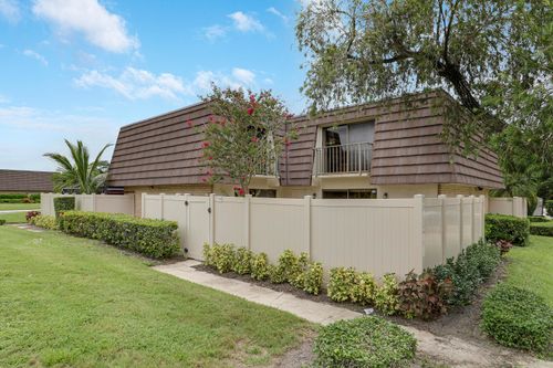 7126 71st Way, West Palm Beach, FL, 33407-6753 | Card Image