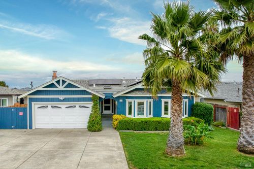 133 Montego Ky, Novato, CA, 94949-5324 | Card Image