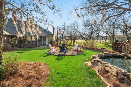 634 Half Moon Way, Runaway Bay, TX, 76426-9780 | Card Image