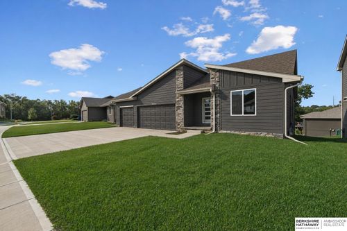 8954 S 21st St, Bellevue, NE, 68147-2567 | Card Image