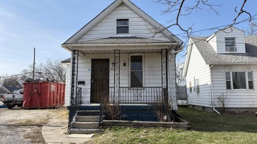2023 Woodford St, Toledo, OH, 43605-1320 | Card Image