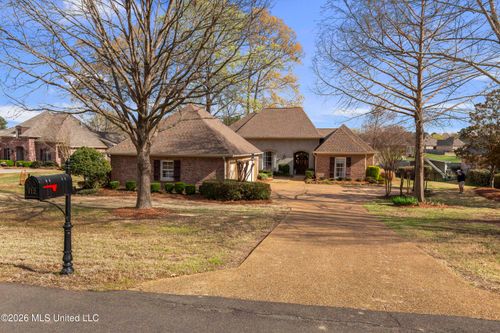 112 Lake Ridge Dr, Madison, MS, 39110-8291 | Card Image