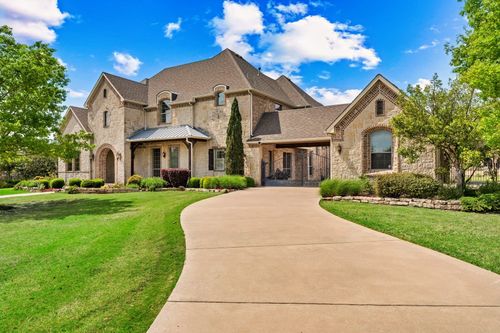 1061 Kingsbridge Ln, Rockwall, TX, 75032-7480 | Card Image