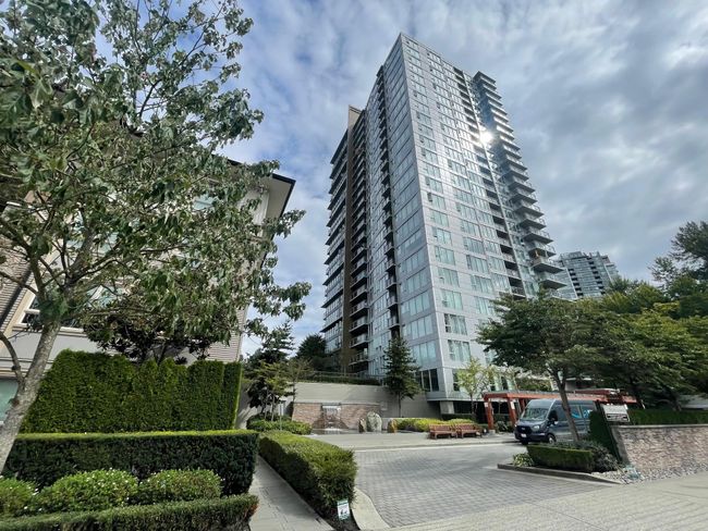1707 - 660 Nootka Way, Condo with 2 bedrooms, 2 bathrooms and 1 parking in Port Moody BC | Image 2