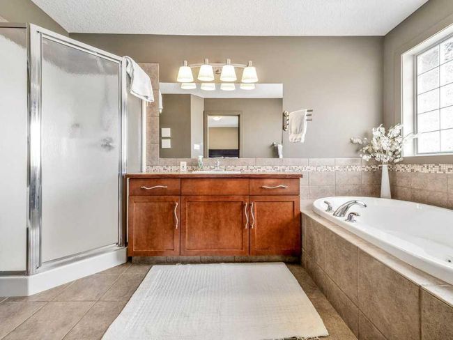 135 Grand River Boulevard W, Home with 4 bedrooms, 3 bathrooms and 4 parking in Lethbridge AB | Image 21