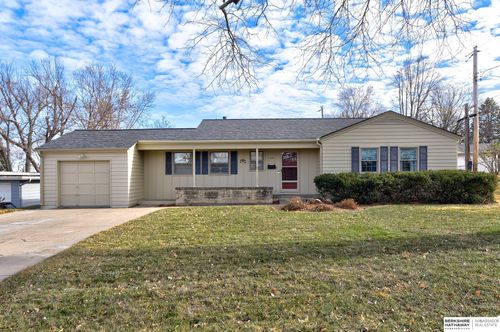 7600 Sunset Drive, Ralston, NE, 68127 | Card Image