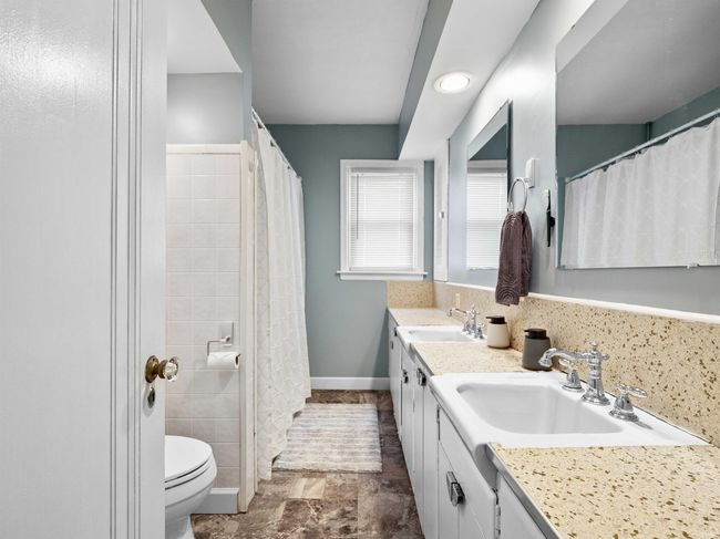1324 Poplar St, House other with 3 bedrooms, 2 bathrooms and null parking in Huntington IN | Image 21
