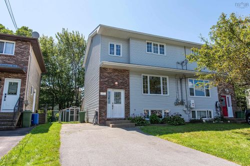 29 Colonna Pl, House with 3 bedrooms, 2 bathrooms and 1 parking in Dartmouth NS | Card Image