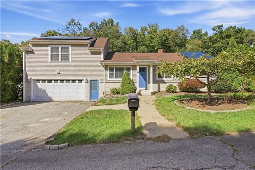 20 Moswansicut Dr, Johnston, RI, 02919-1514 | Card Image