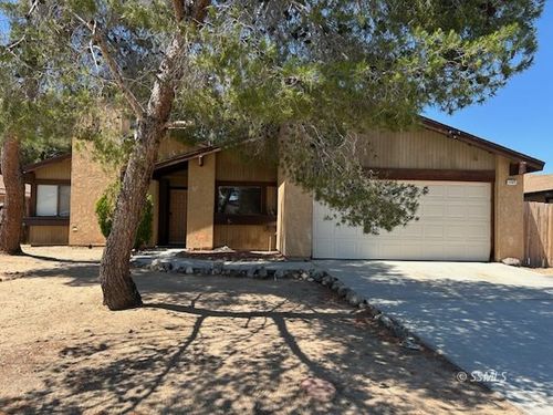1127 N Mono Ct, Ridgecrest, CA, 93555-3022 | Card Image