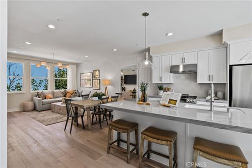 unit-113-19071 Main St, Huntington Beach, CA, 92648-6881 | Card Image