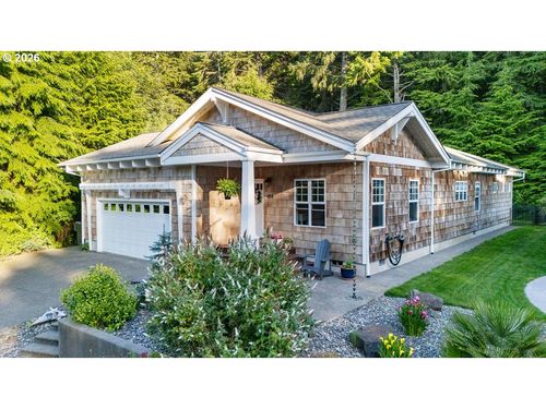 484 Fairway Ct, Seaside, OR, 97138-5056 | Card Image