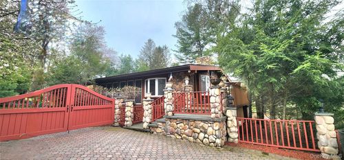 12 Donenfeld Dr, Swan Lake, NY, 12783 | Card Image