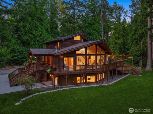 3804 274th Ave Se, Issaquah, WA, 98029-9122 | Card Image