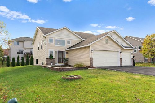 526 Hackney Ave, Shakopee, MN, 55379-3178 | Card Image